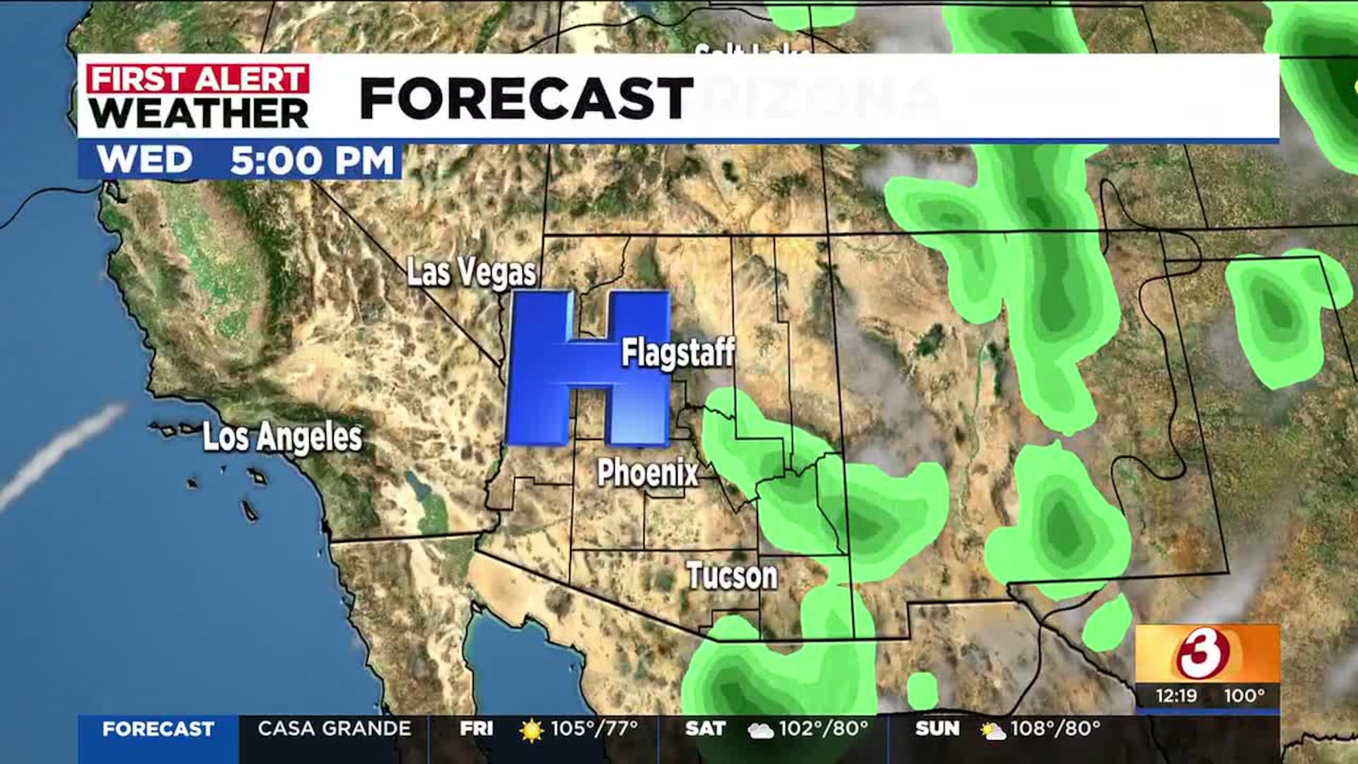 Regional forecast map with a prominent high-pressure 'H' over northern Arizona and minimal precipitation near Phoenix, indicating hot, dry conditions for the holiday period.