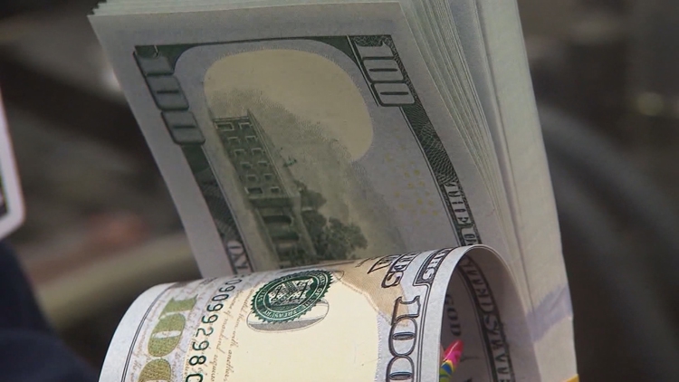 Mesa woman sentenced to four years in prison for embezzling $655,000 from bank