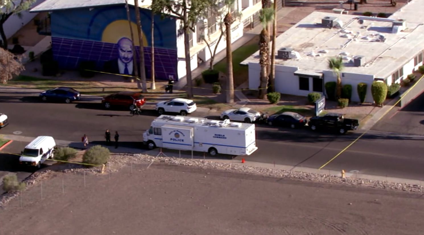 One person killed in overnight shooting at midtown Phoenix apartment complex